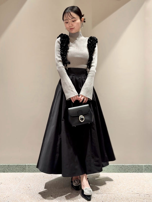 voluminous skirt with frill suspenders